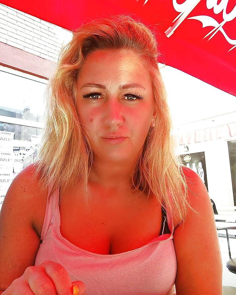 naughtylili uit Antwerpen,Belgie